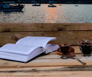 Top 10 Must-Read Books About Boats: Dive Into the World of Sailing and Marine Adventures!